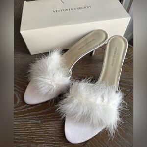 Vintage Victoria's Secret Maribou Kitten Heel Mule Slide In Ivory Size 10 EUC